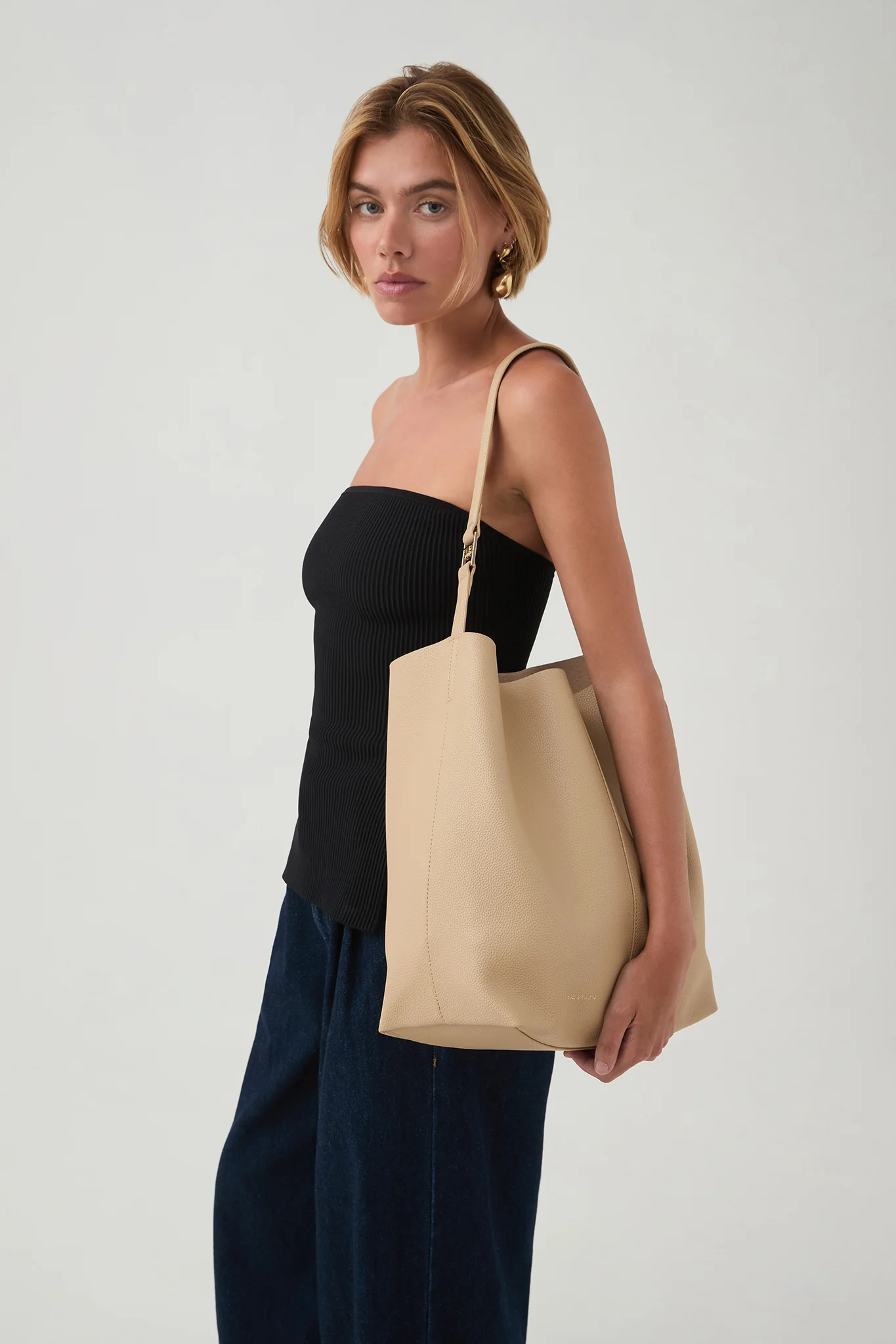 Alita Pannelled Tote - Image 3