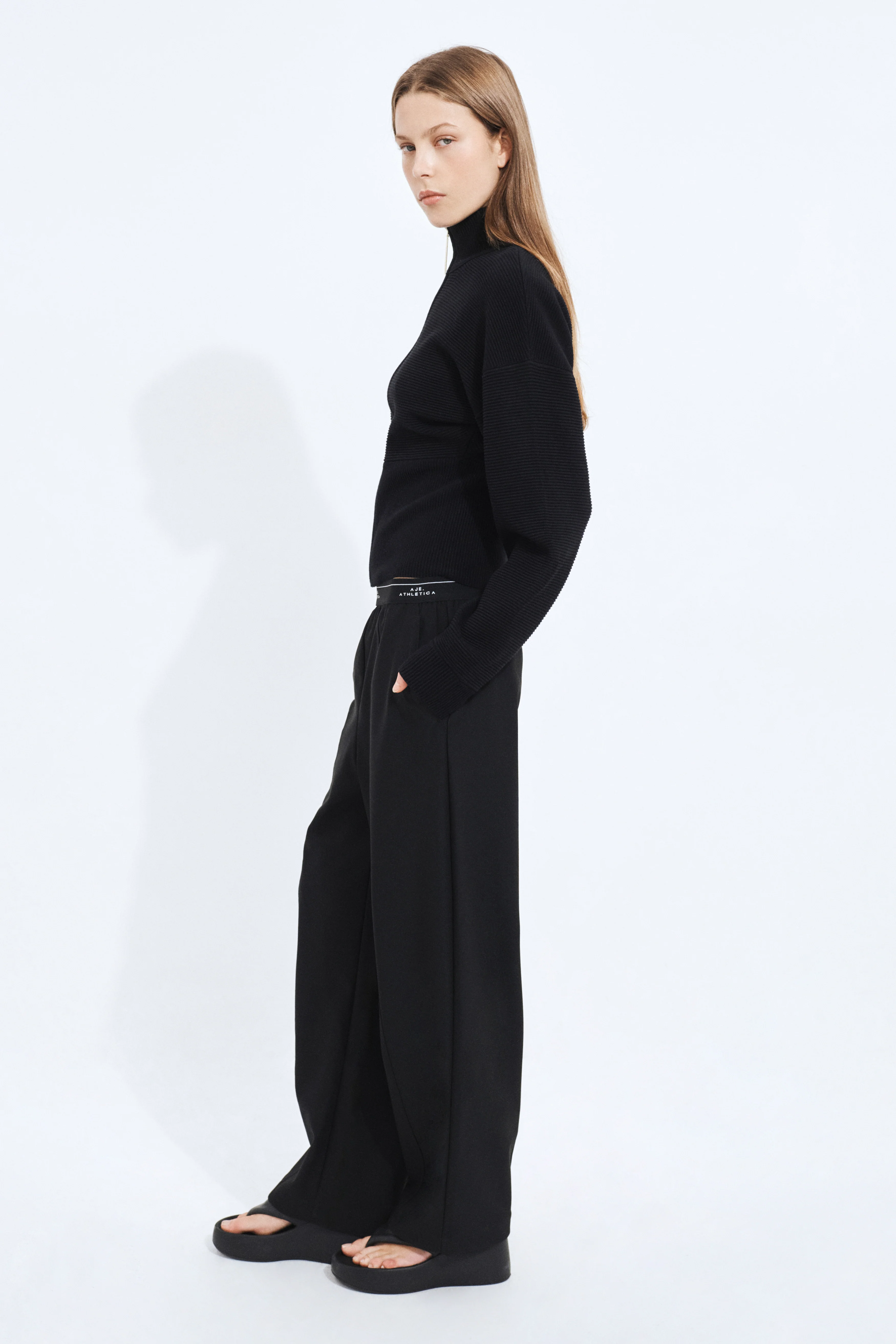 Athletica Pant - Image 5