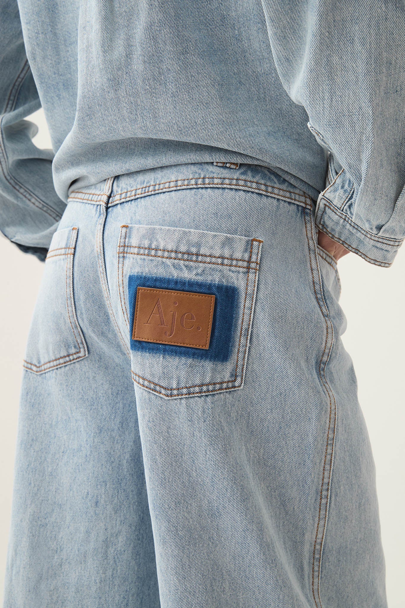 Aura Wide Leg Jeans - Image 6