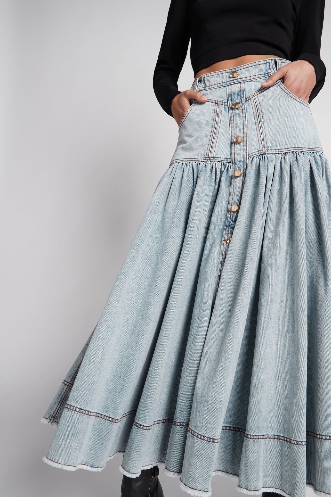 Belmond Button Denim Tiered Midi Skirt - Image 4