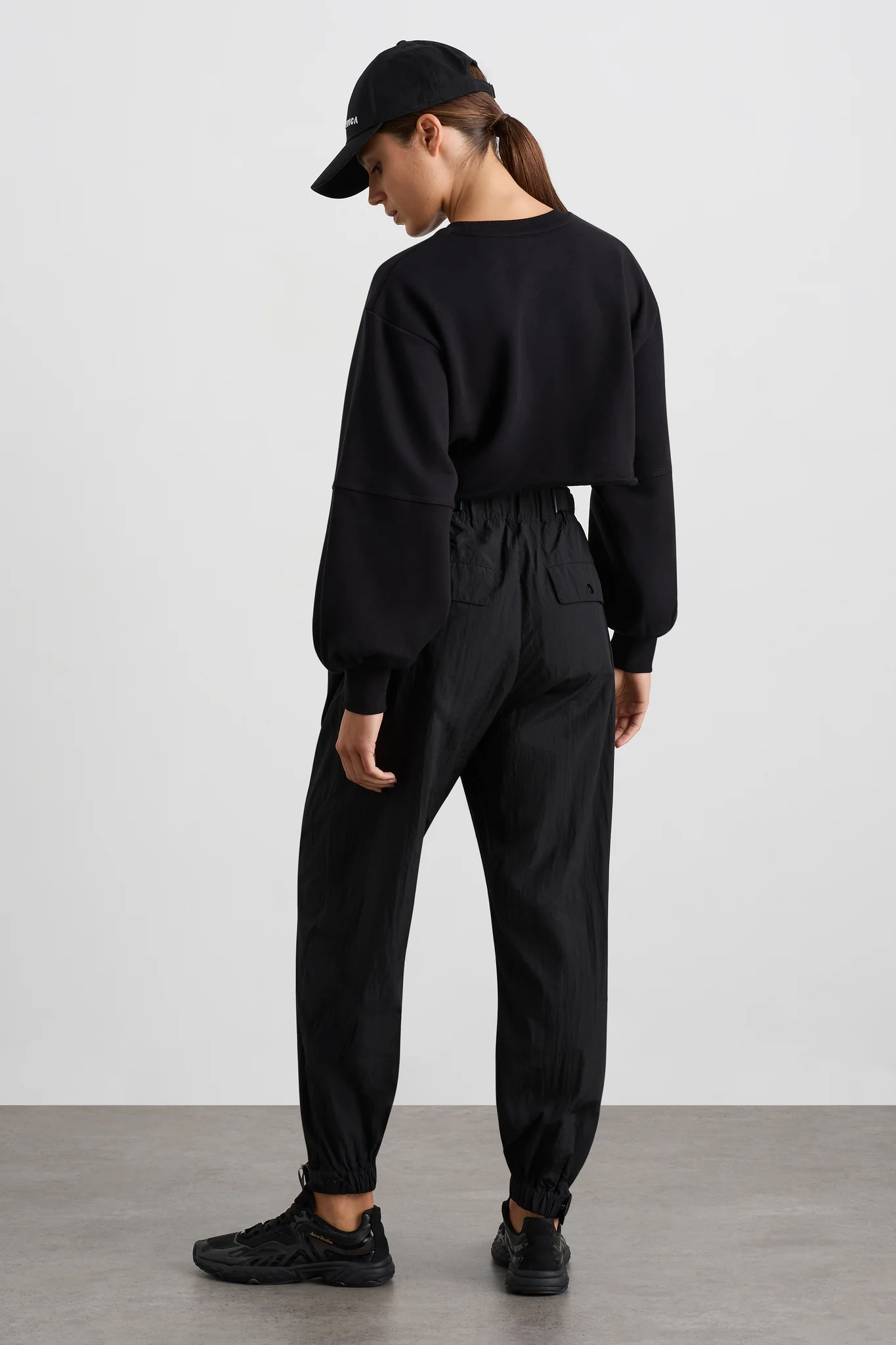 Belted Windbreaker Pant 502 - Image 6