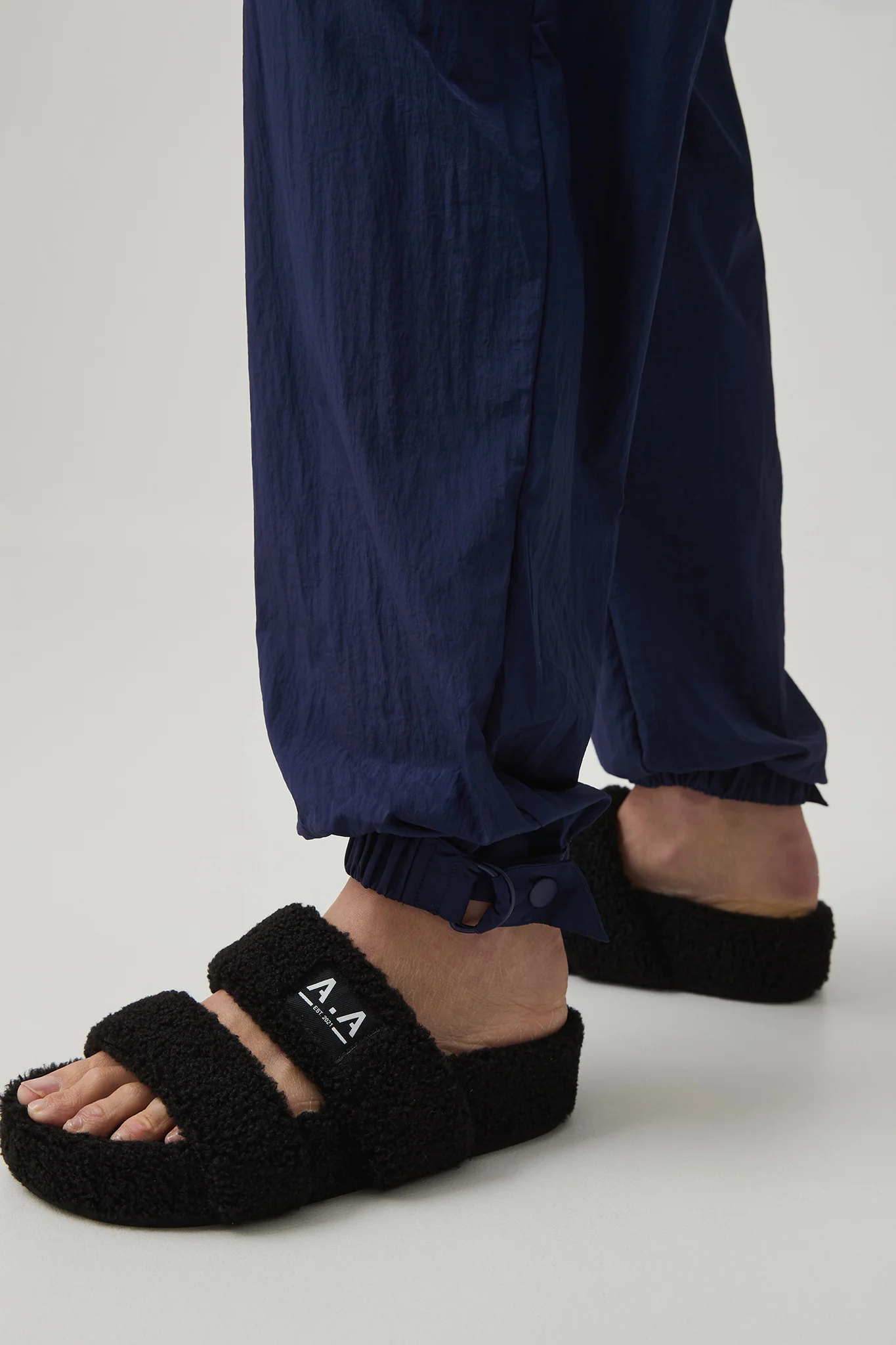 Belted Windbreaker Pant 502 - Image 6