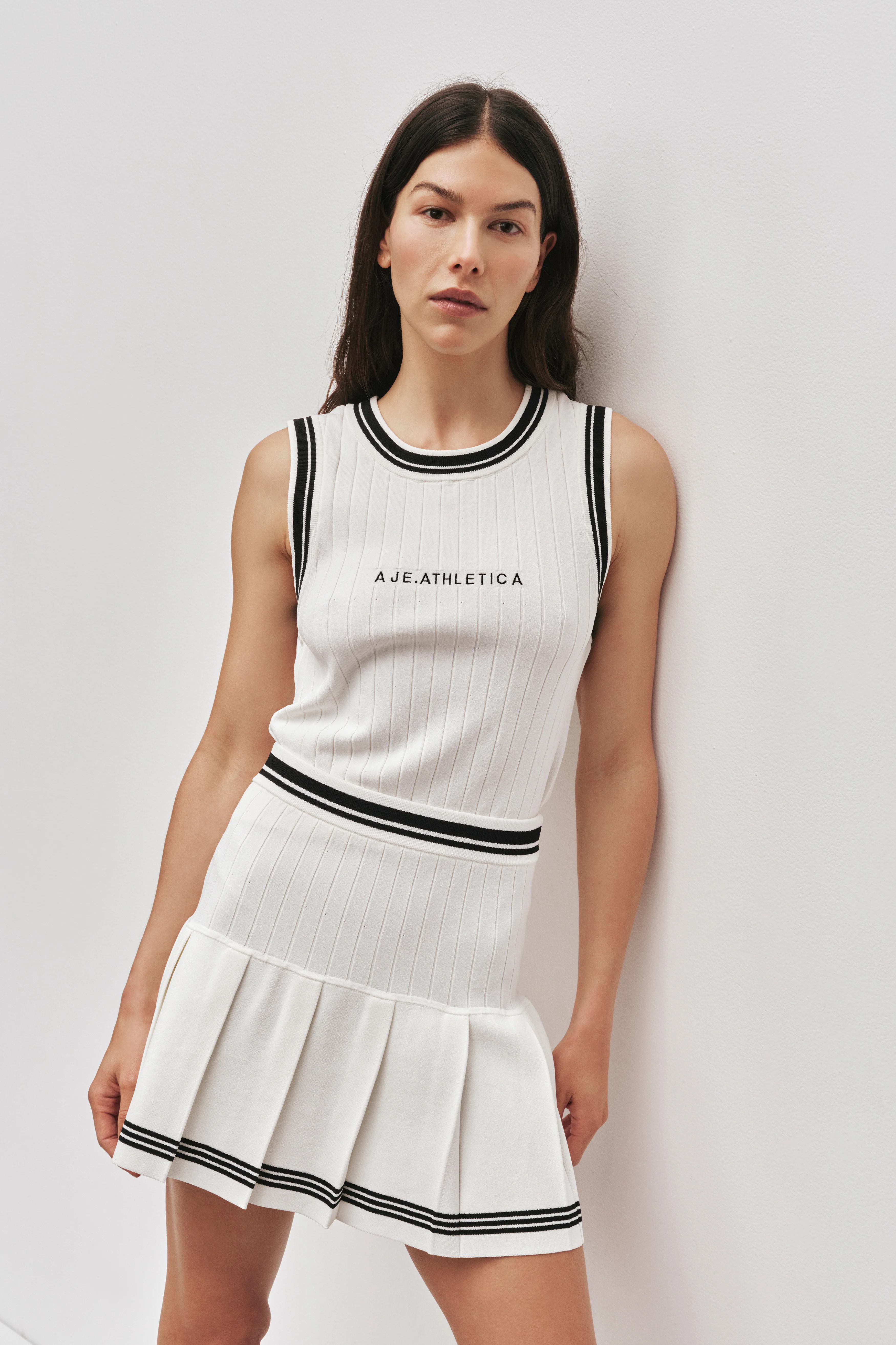 Contrast Knit Pleated Skirt 628 - Image 3