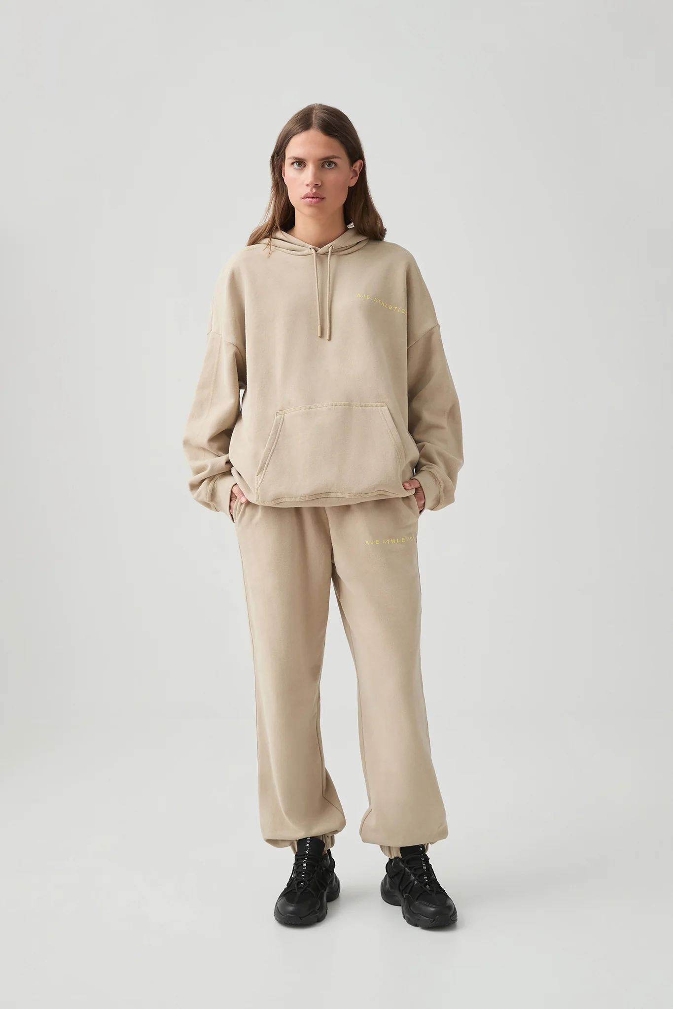 Contrast Logo Trackpant 504 - Image 3