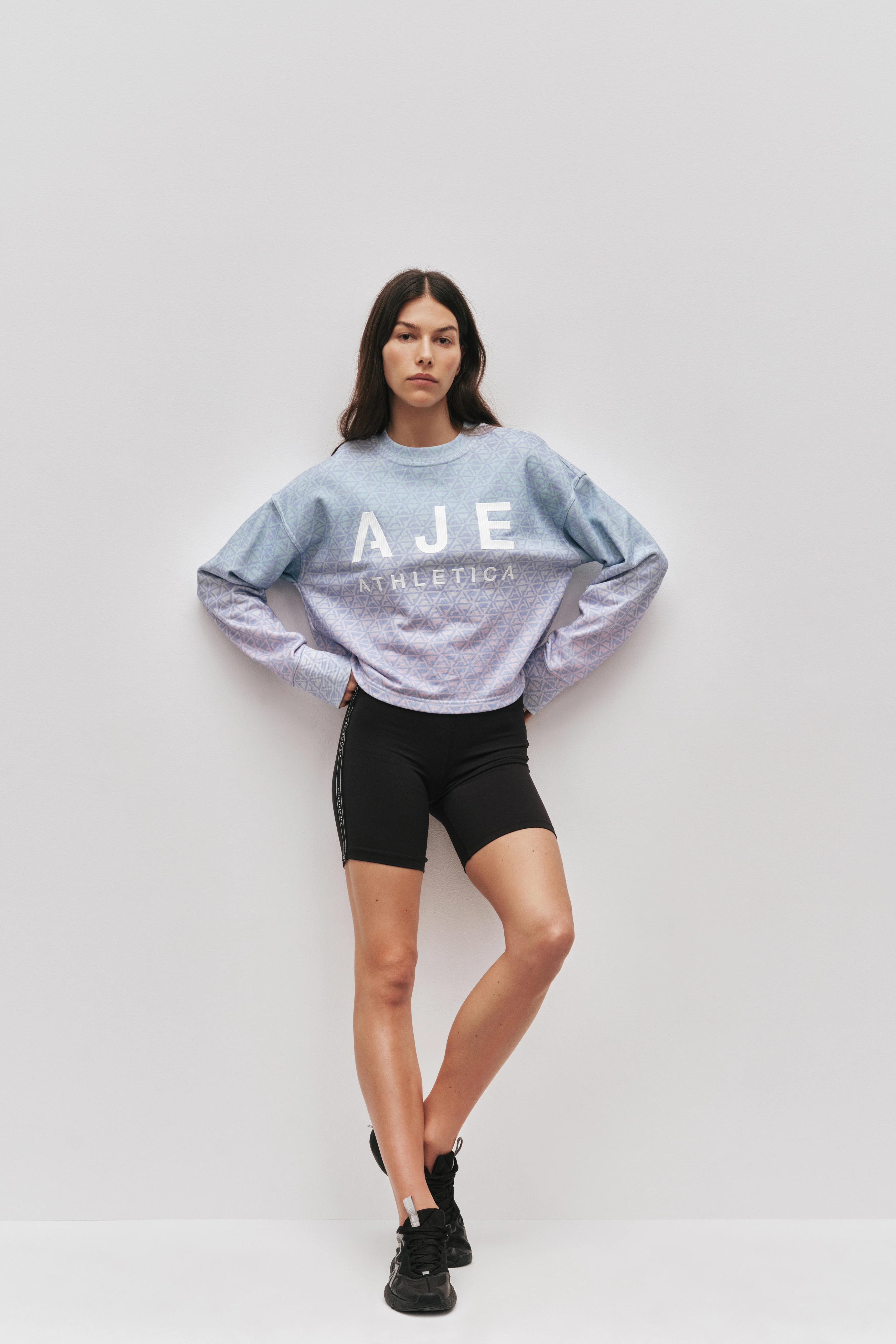 Cropped Crew Jumper 401 - Image 3