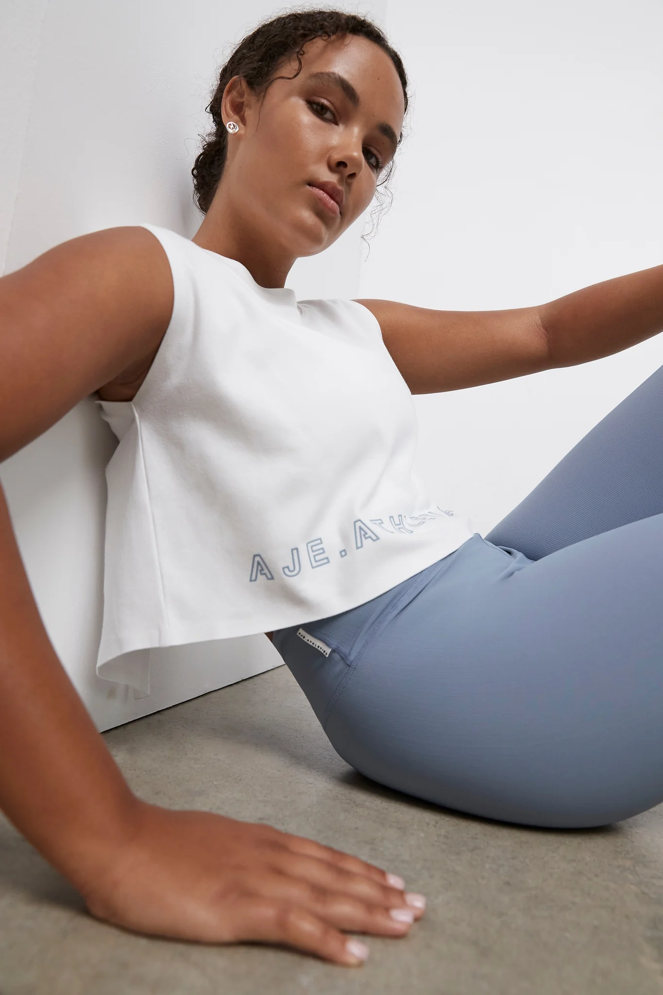 Cropped Split Back Tank 112 - Image 10