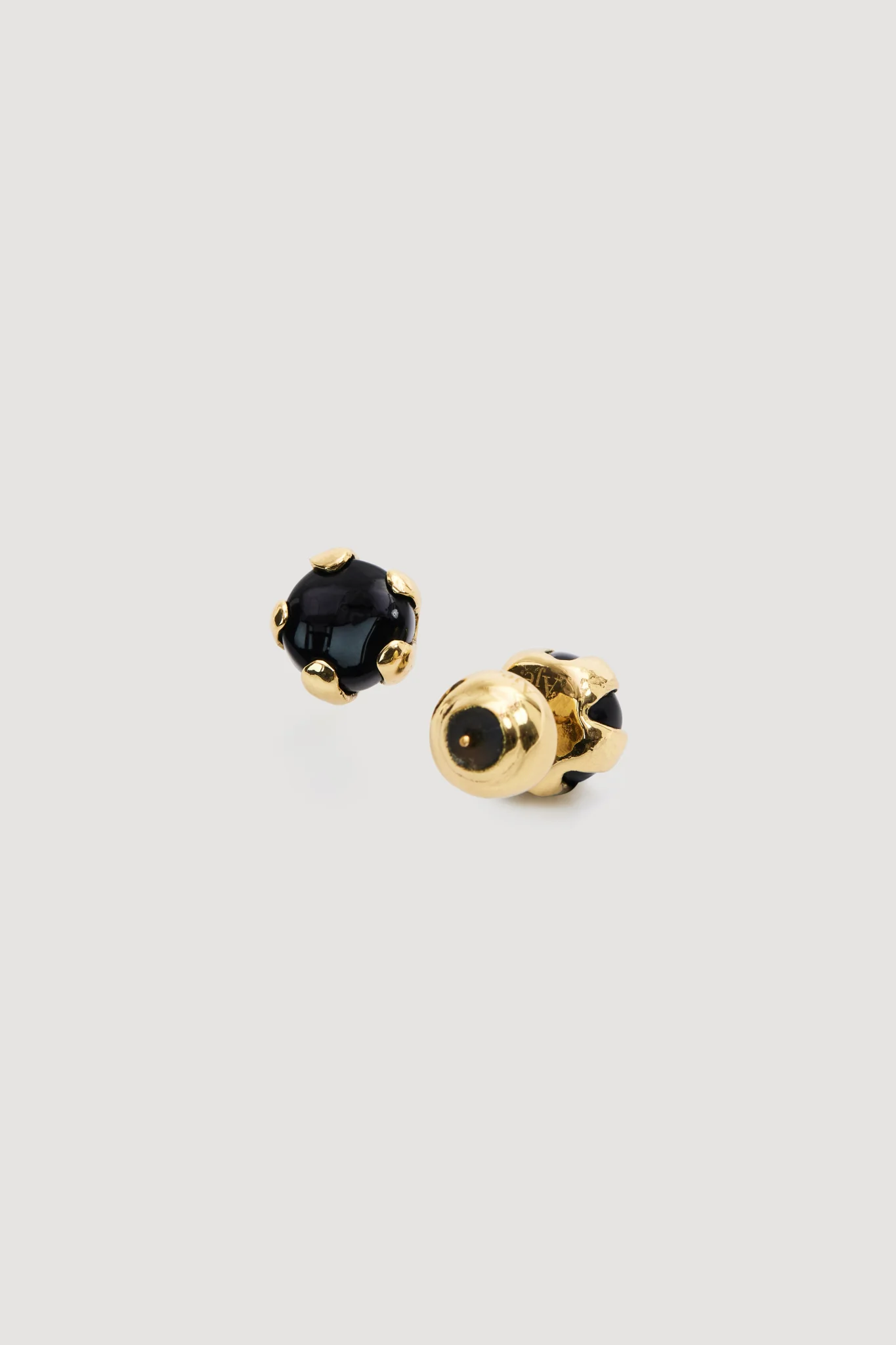 Dusk Resin Stud - Image 2