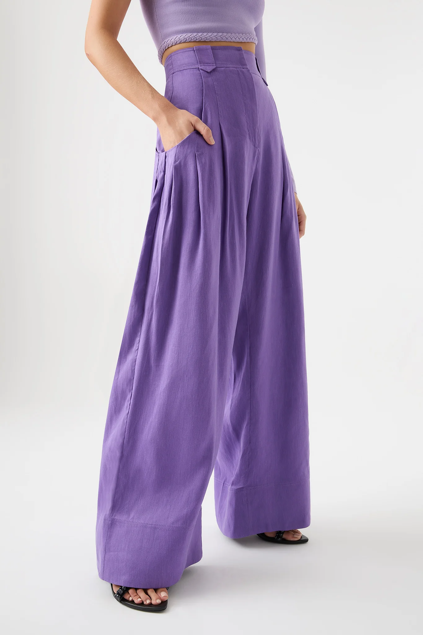 Equinox Pleated Wide Leg Pant - Image 4