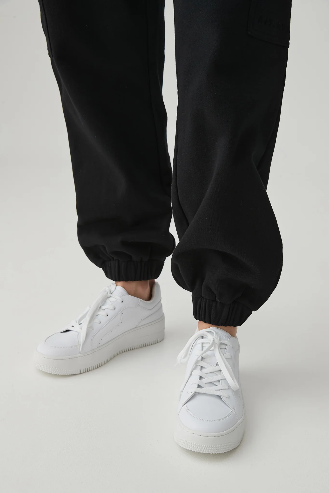 Essential Platform Trainer 958 - Image 3