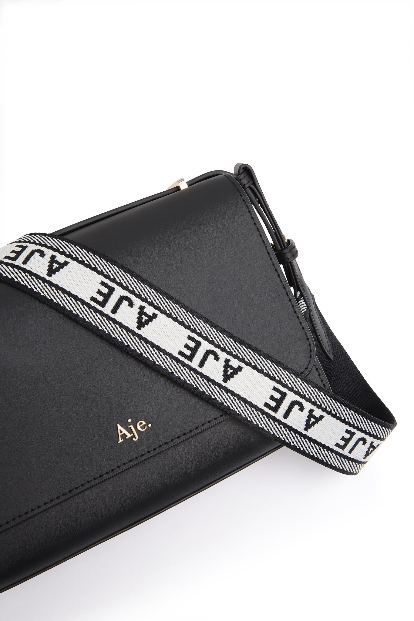 Estee Crossbody Bag - Image 4