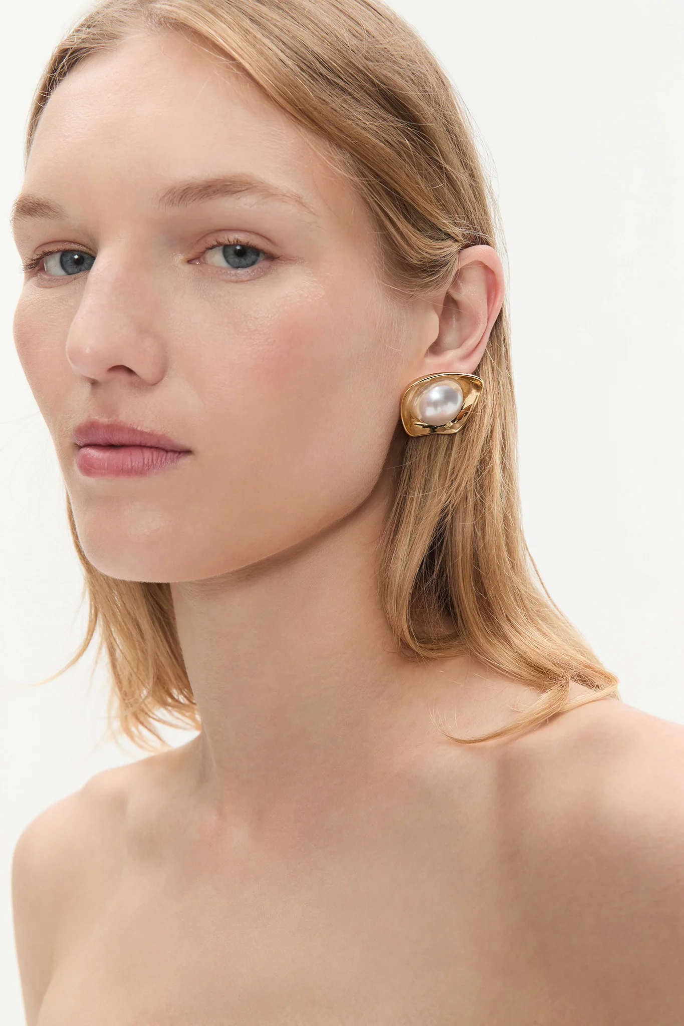 Fee Stud - Image 4