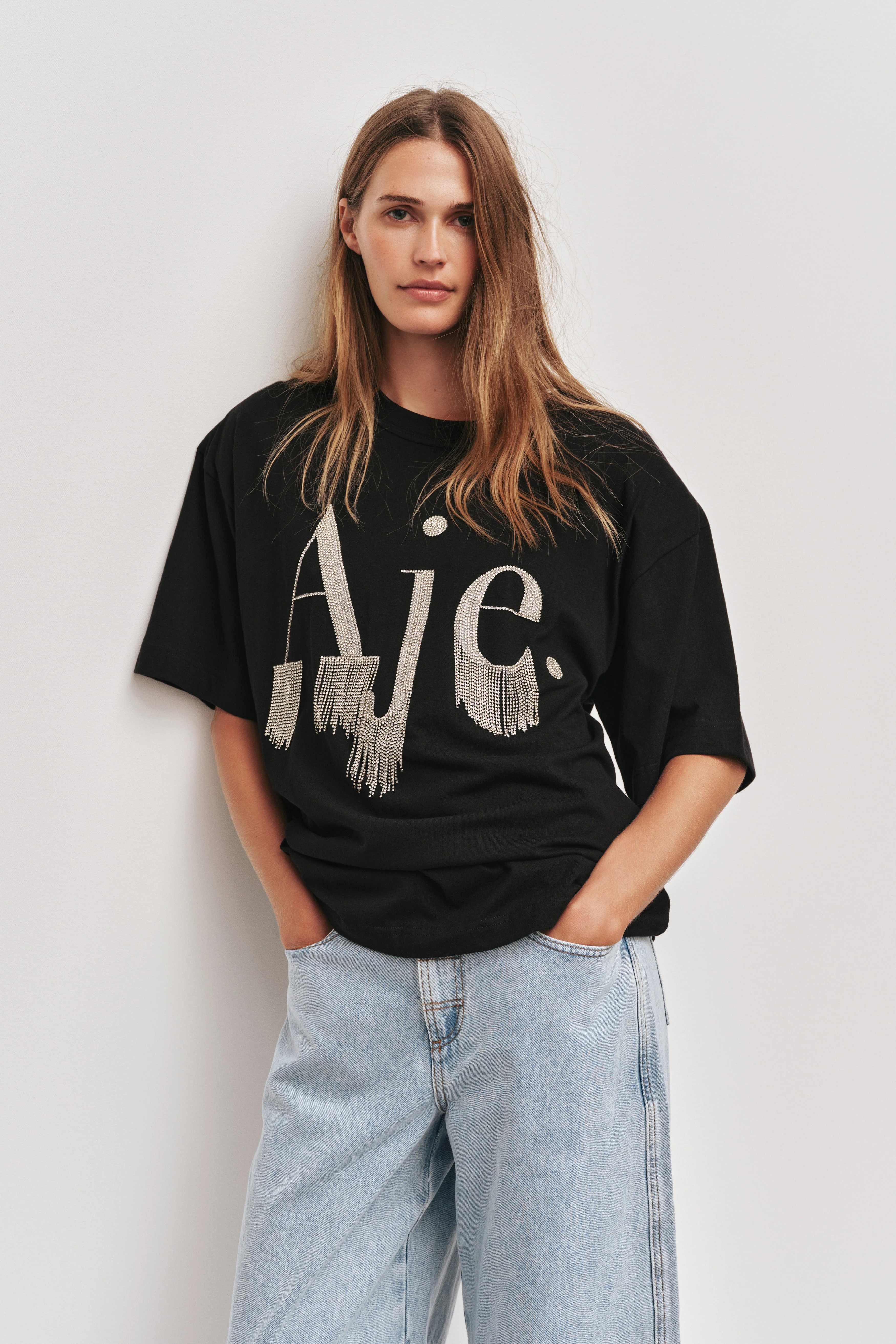 Goldie Oversized Tee - Image 2