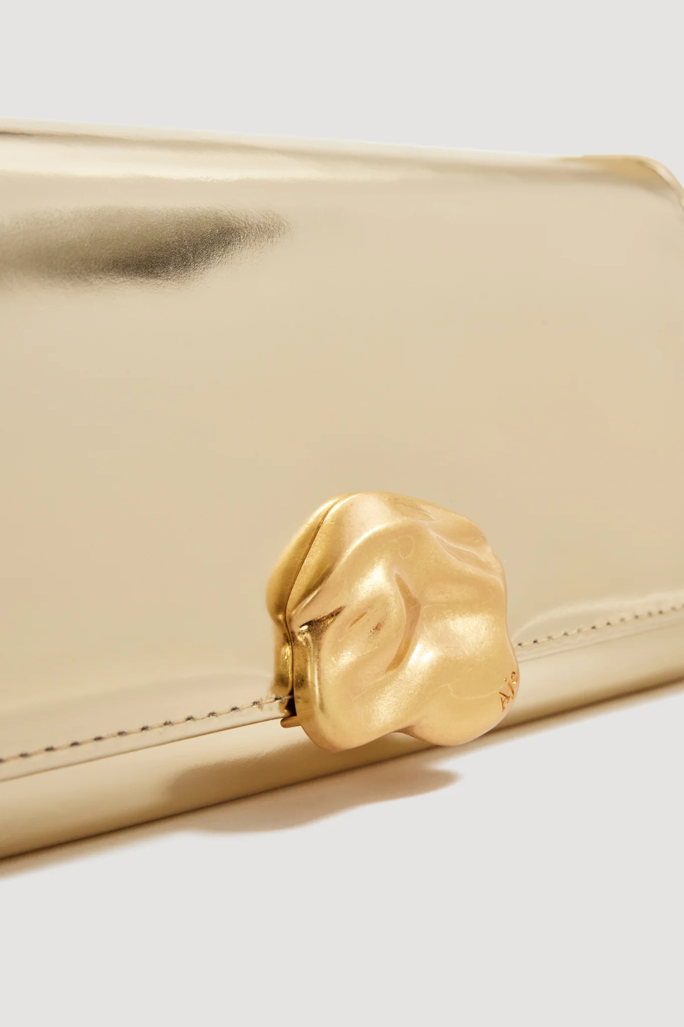 Isla Clutch - Image 4
