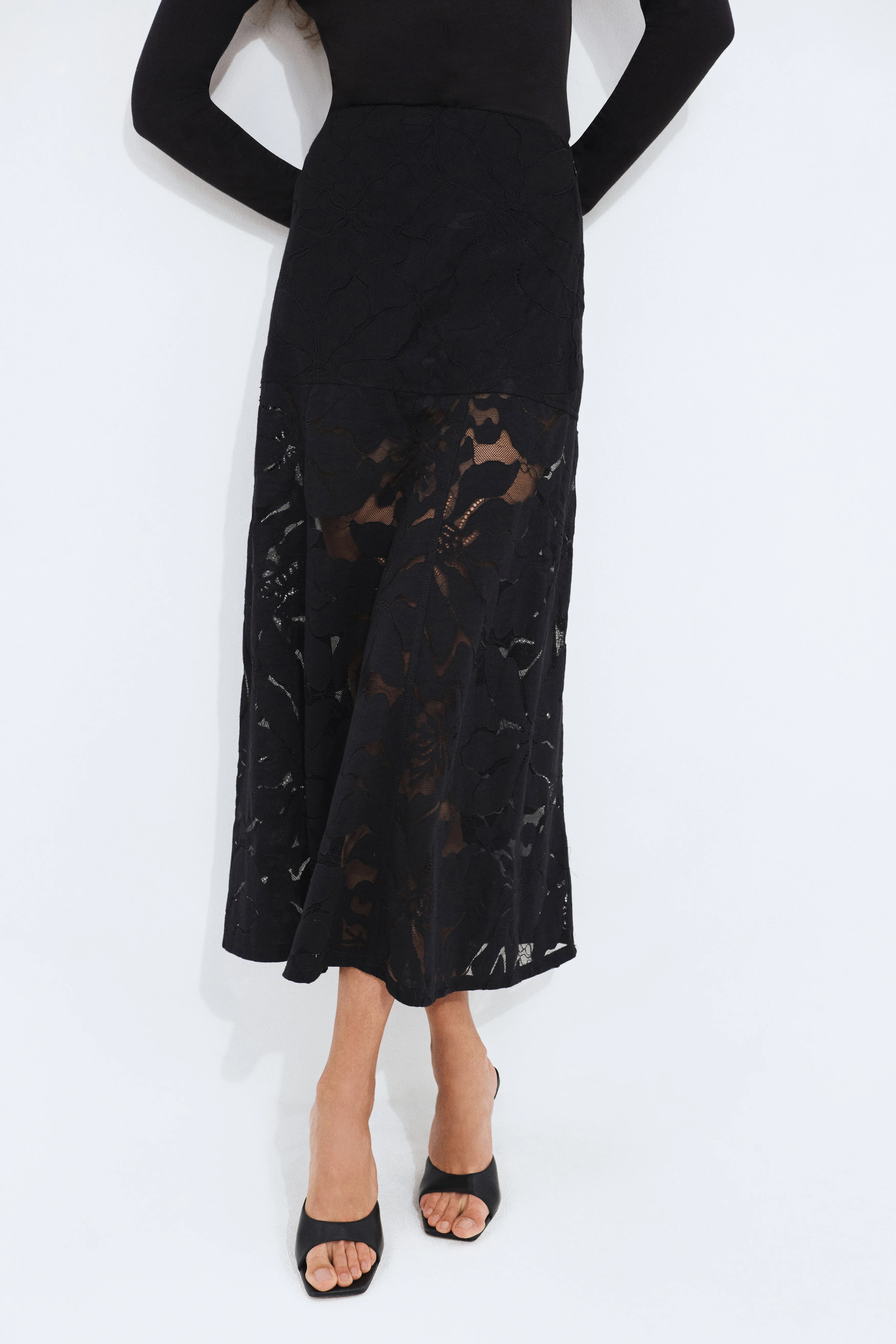 Izzy Lace Midi Skirt - Image 3