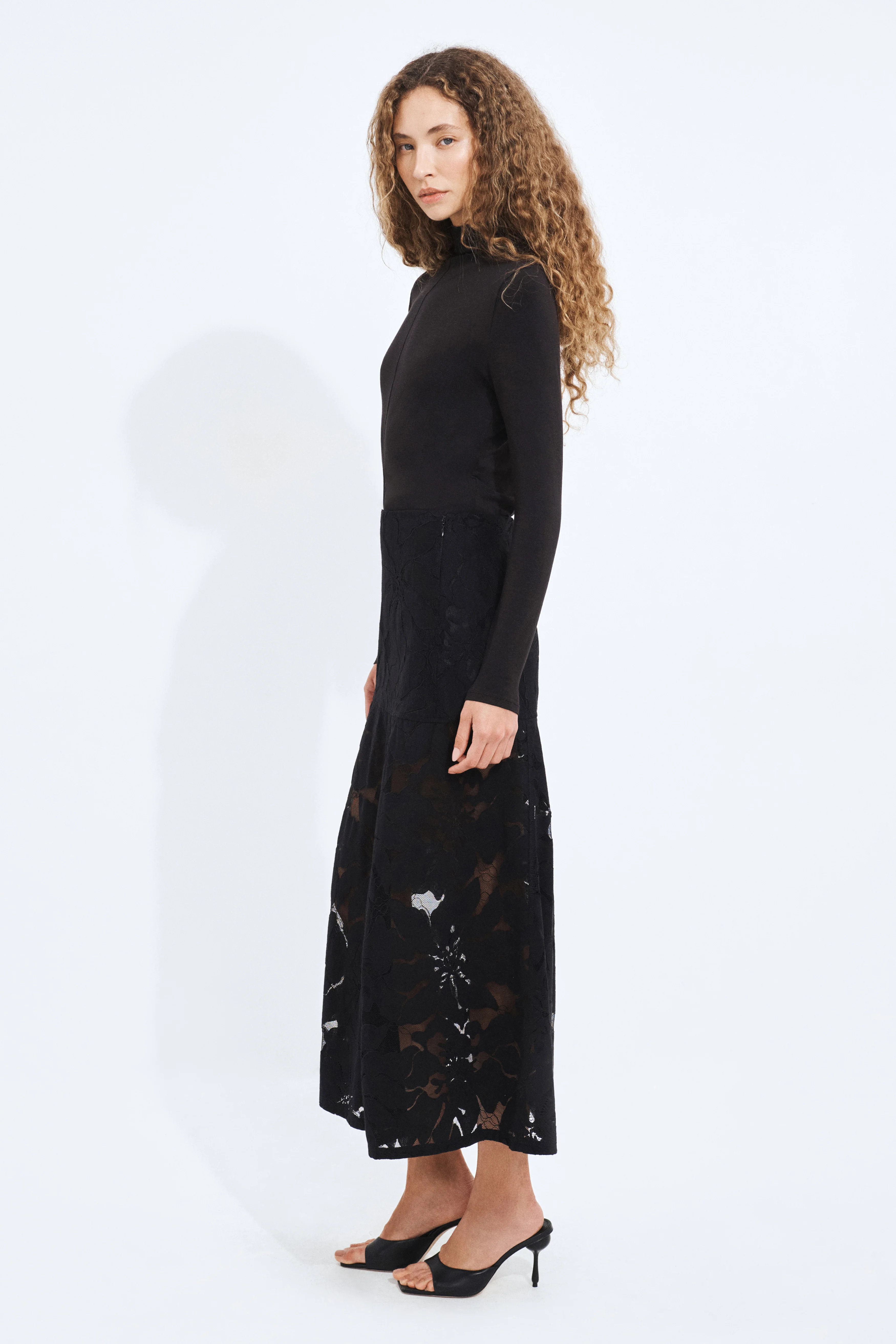 Izzy Lace Midi Skirt - Image 4