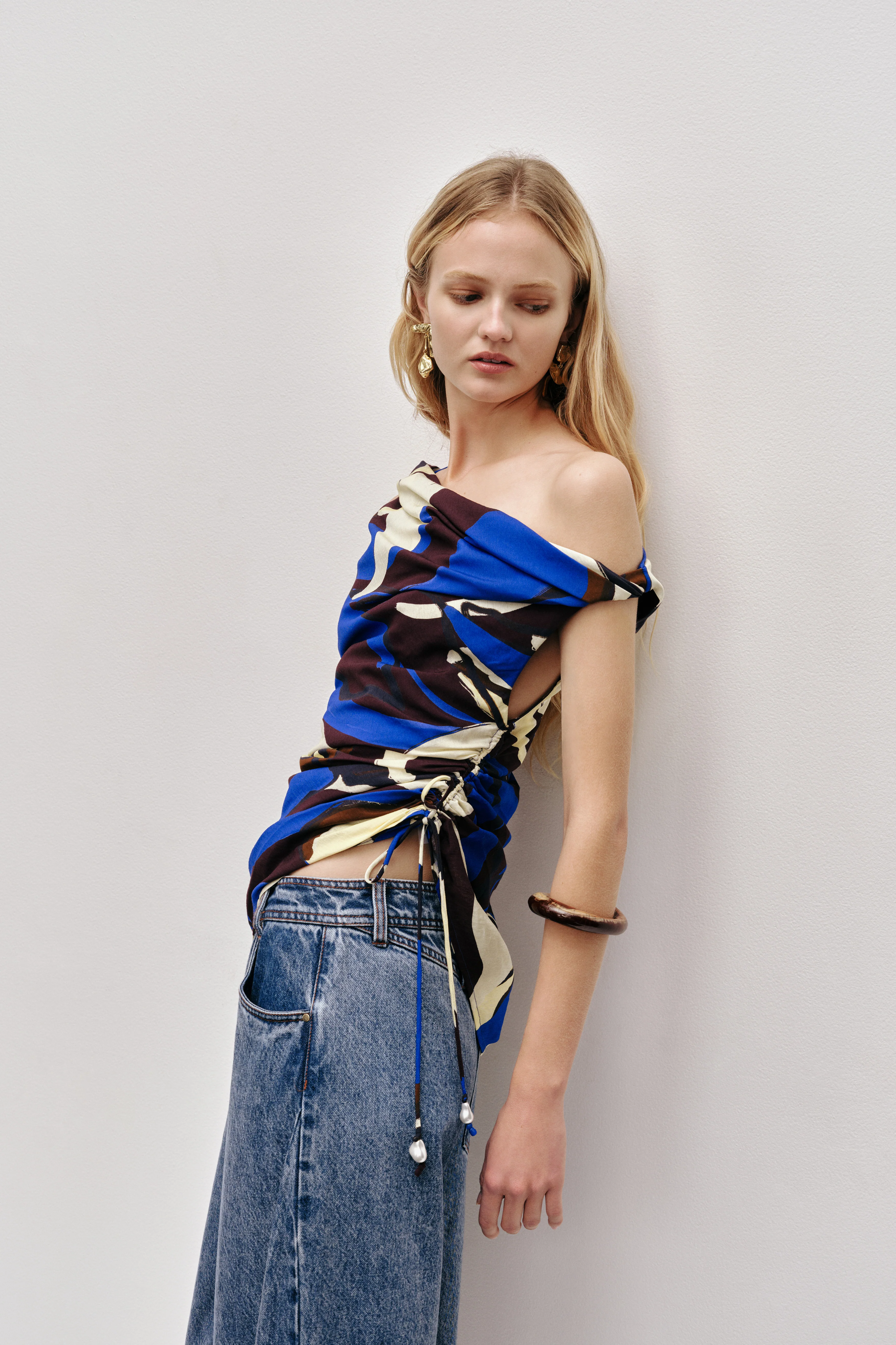 Lyra Asymmetrical Top - Image 4