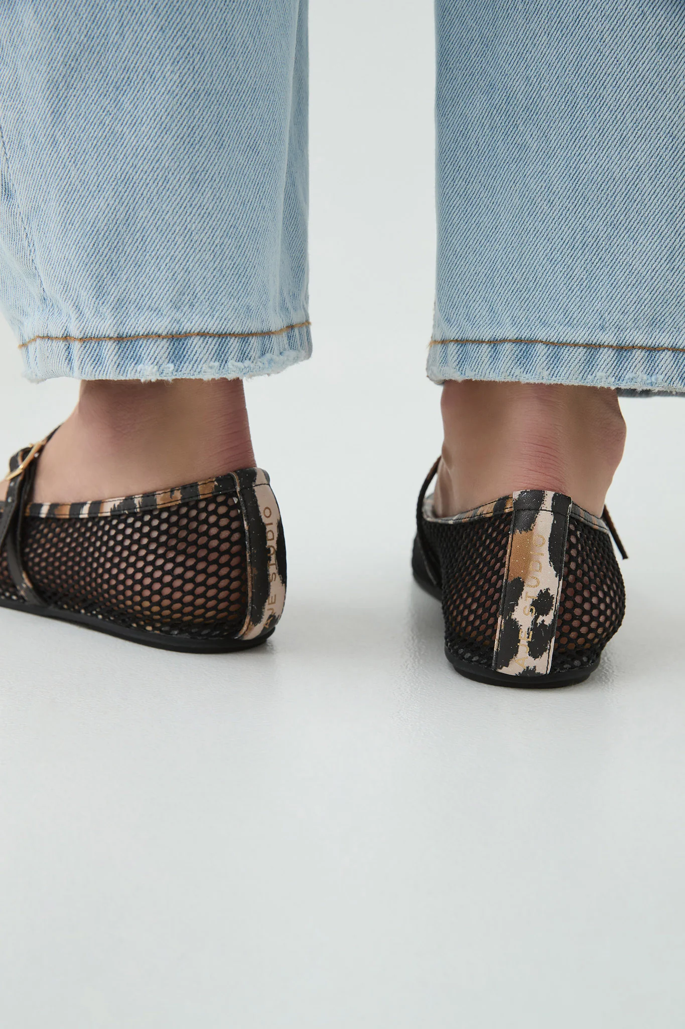 Mesh Flat - Image 6