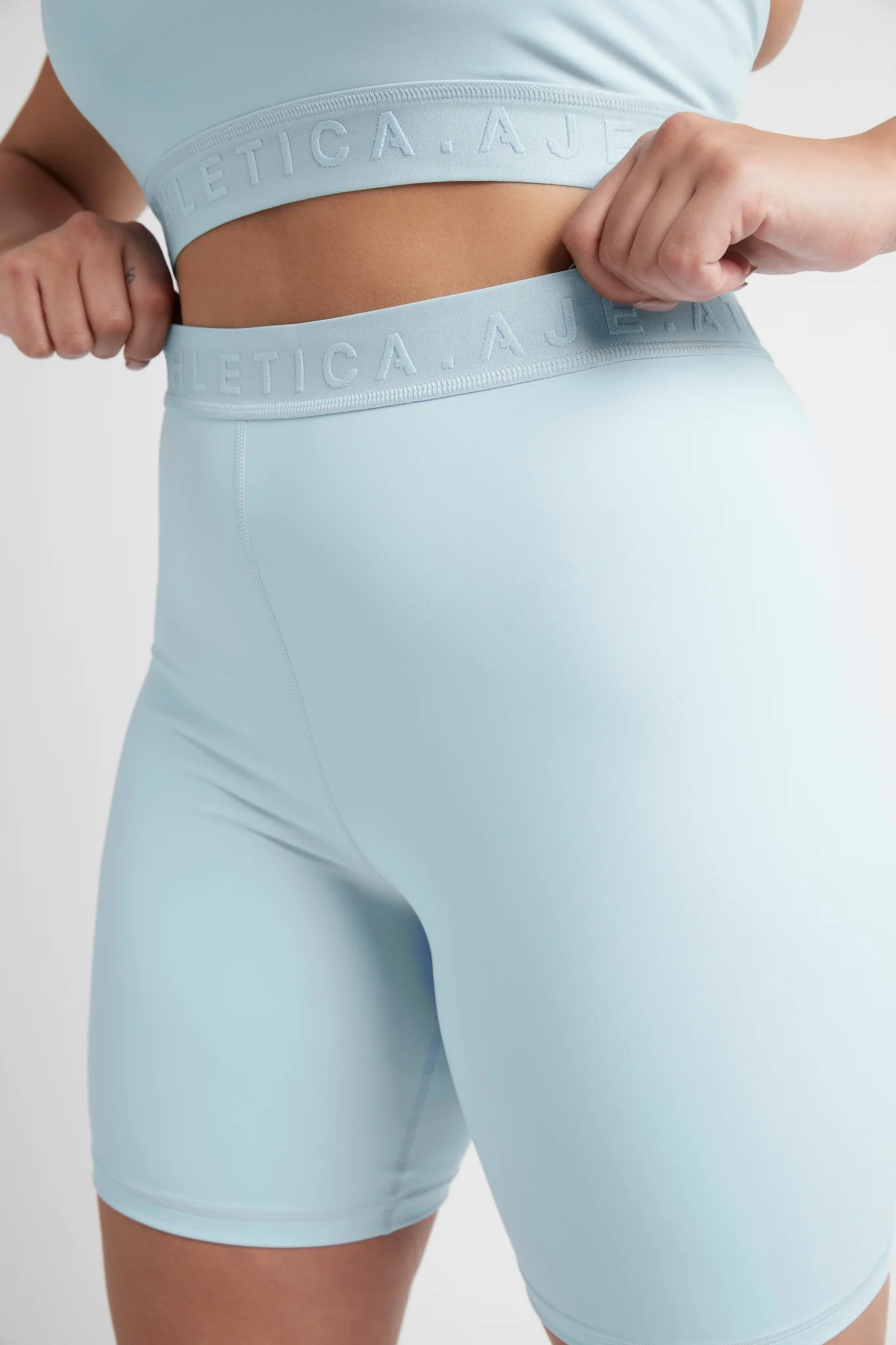 Mid Rise Logotape Shorts 607 - Image 14