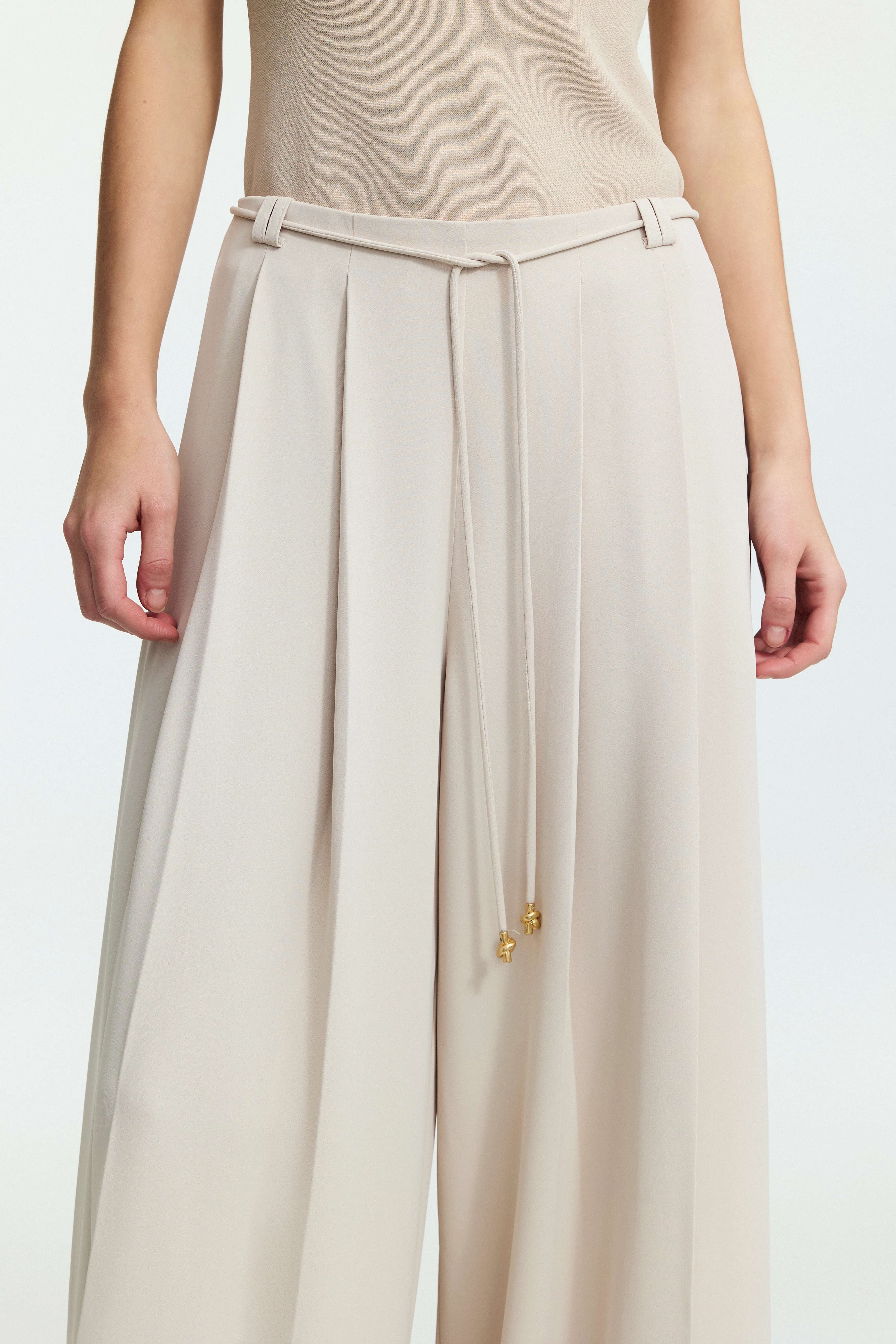 Noor Pant - Image 4