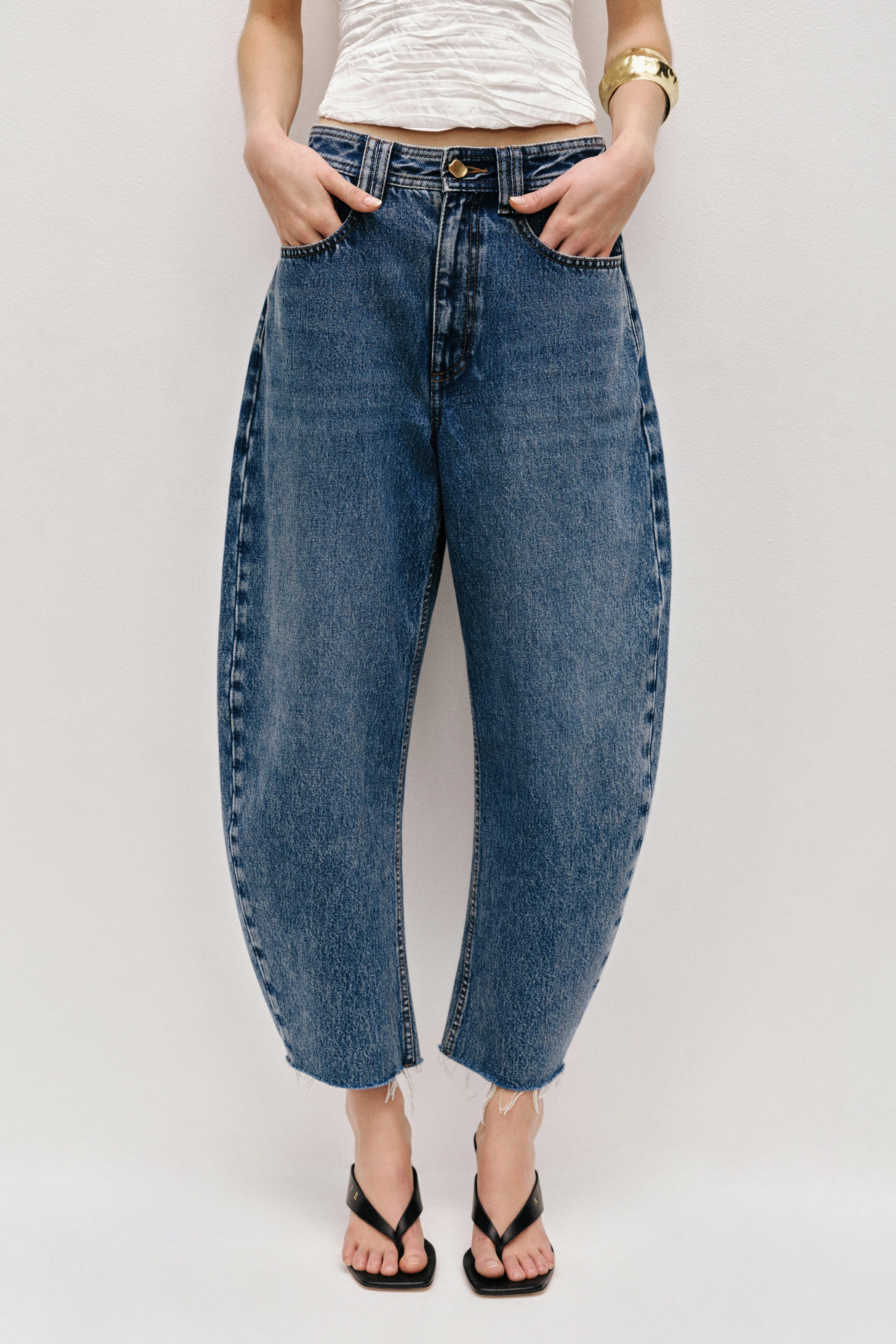 Novie Horseshoe Crop Jean - Image 4