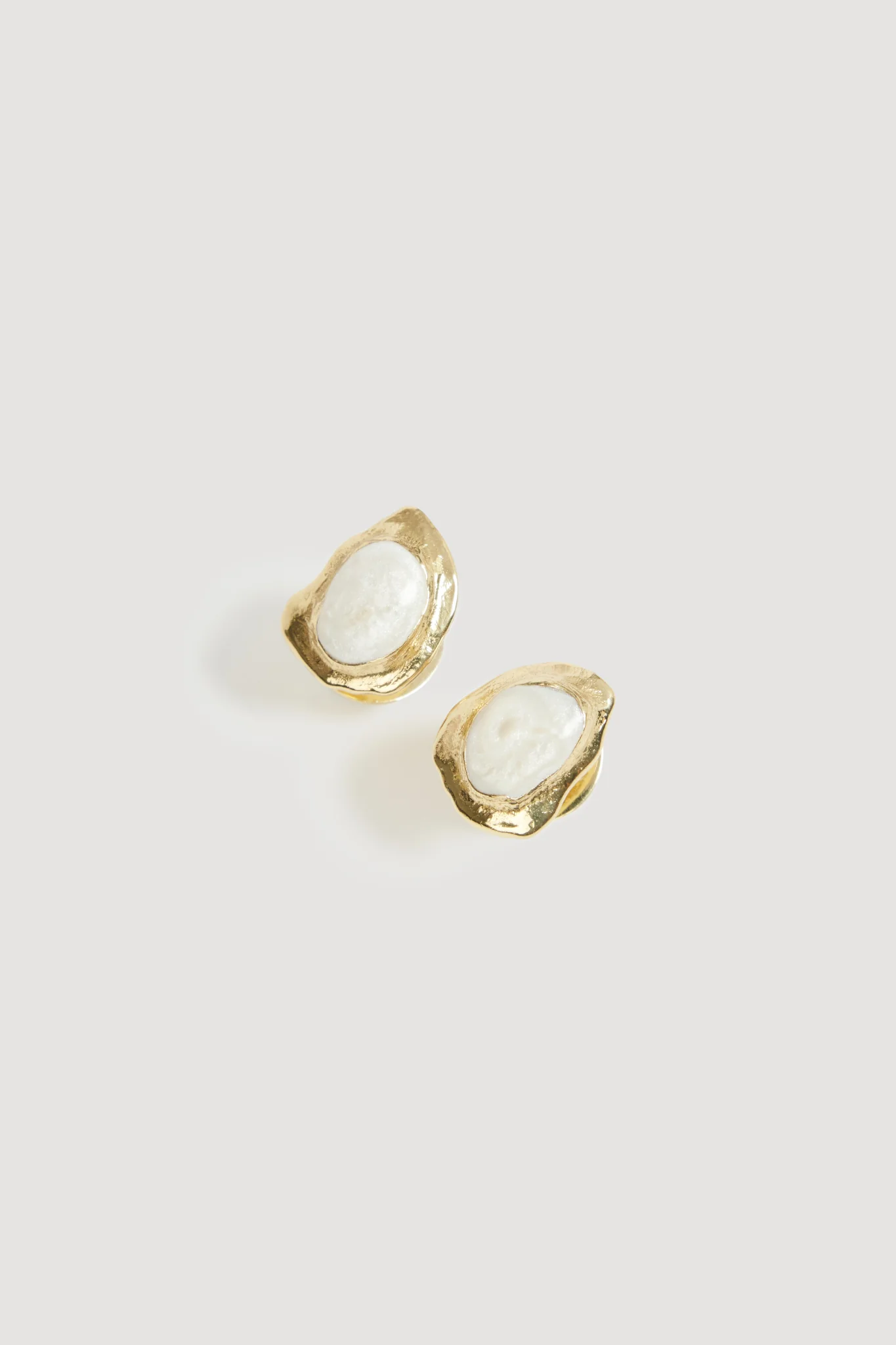 Nyelle Small Stud - Image 2