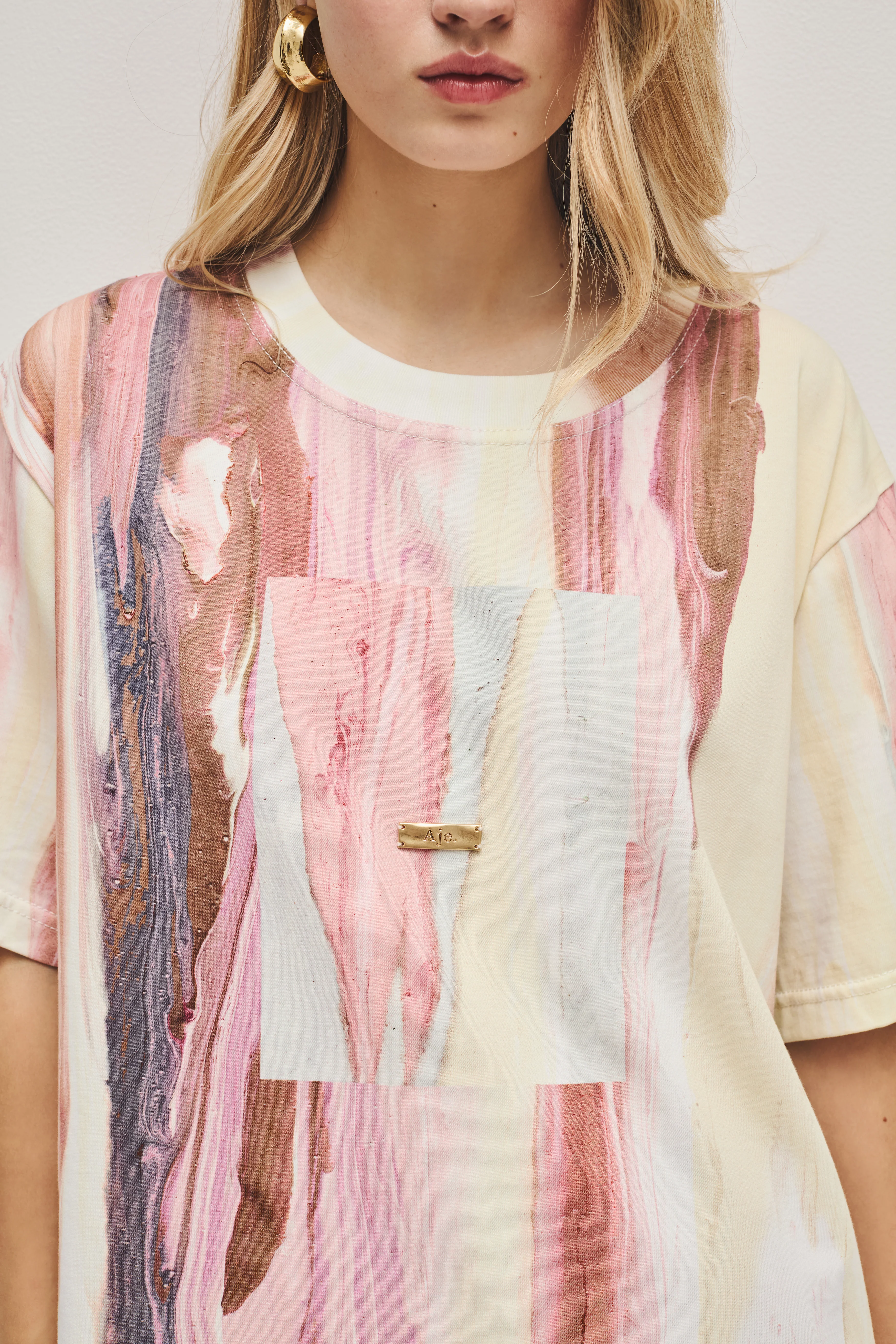 Sabre Oversized Tee - Image 4