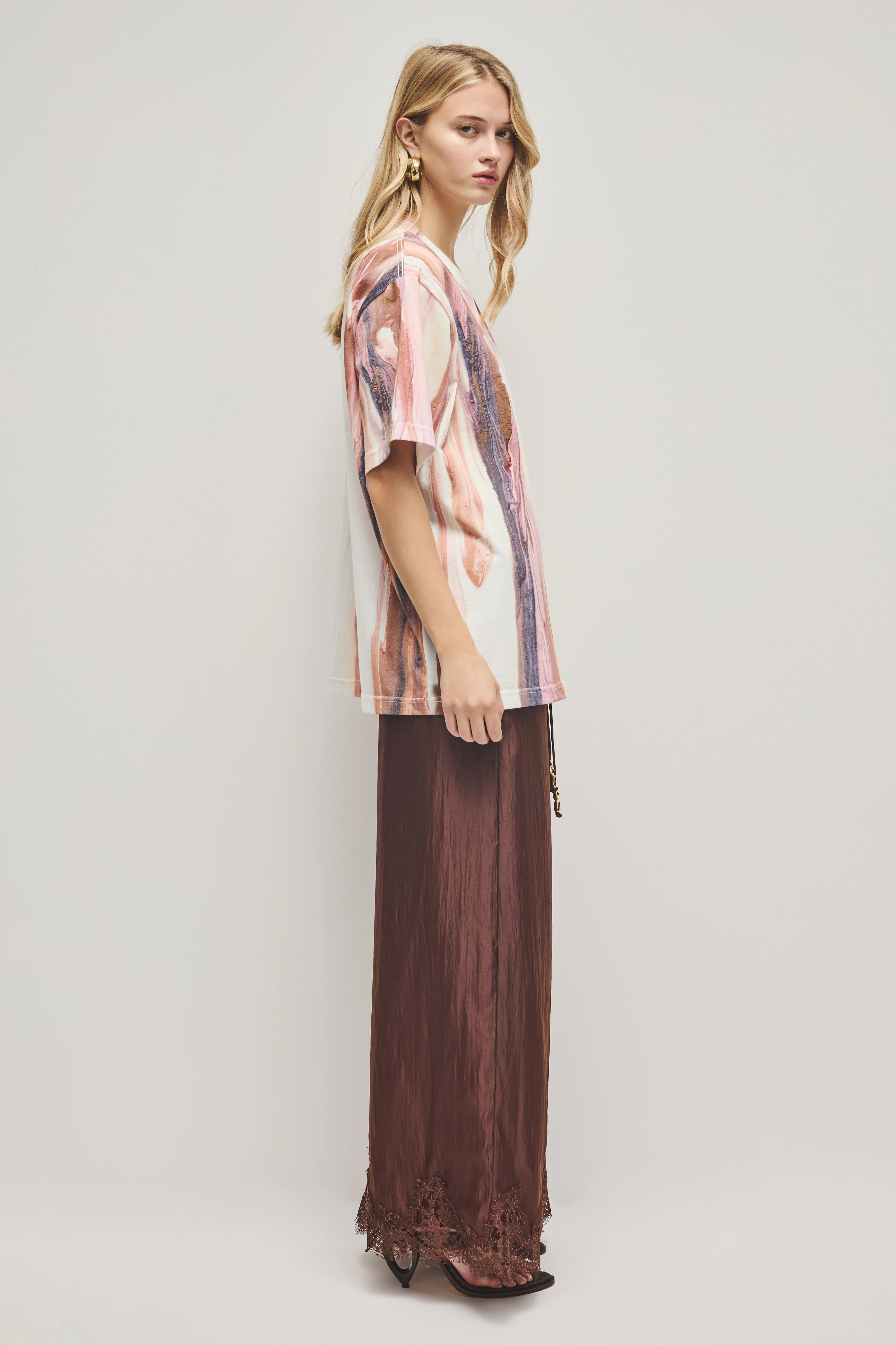 Sabre Oversized Tee - Image 5