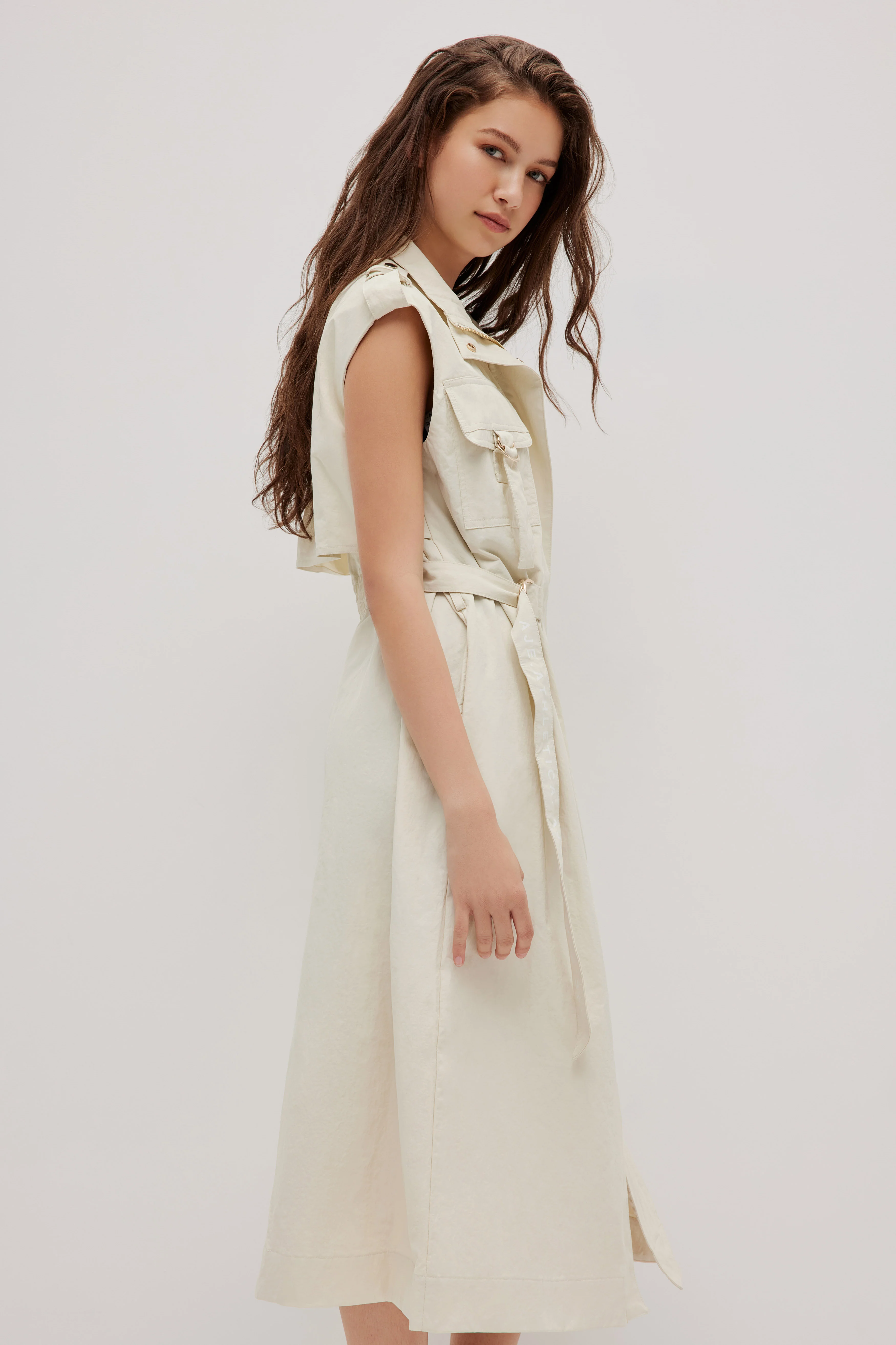 Sleeveless Utility Trench - Image 8