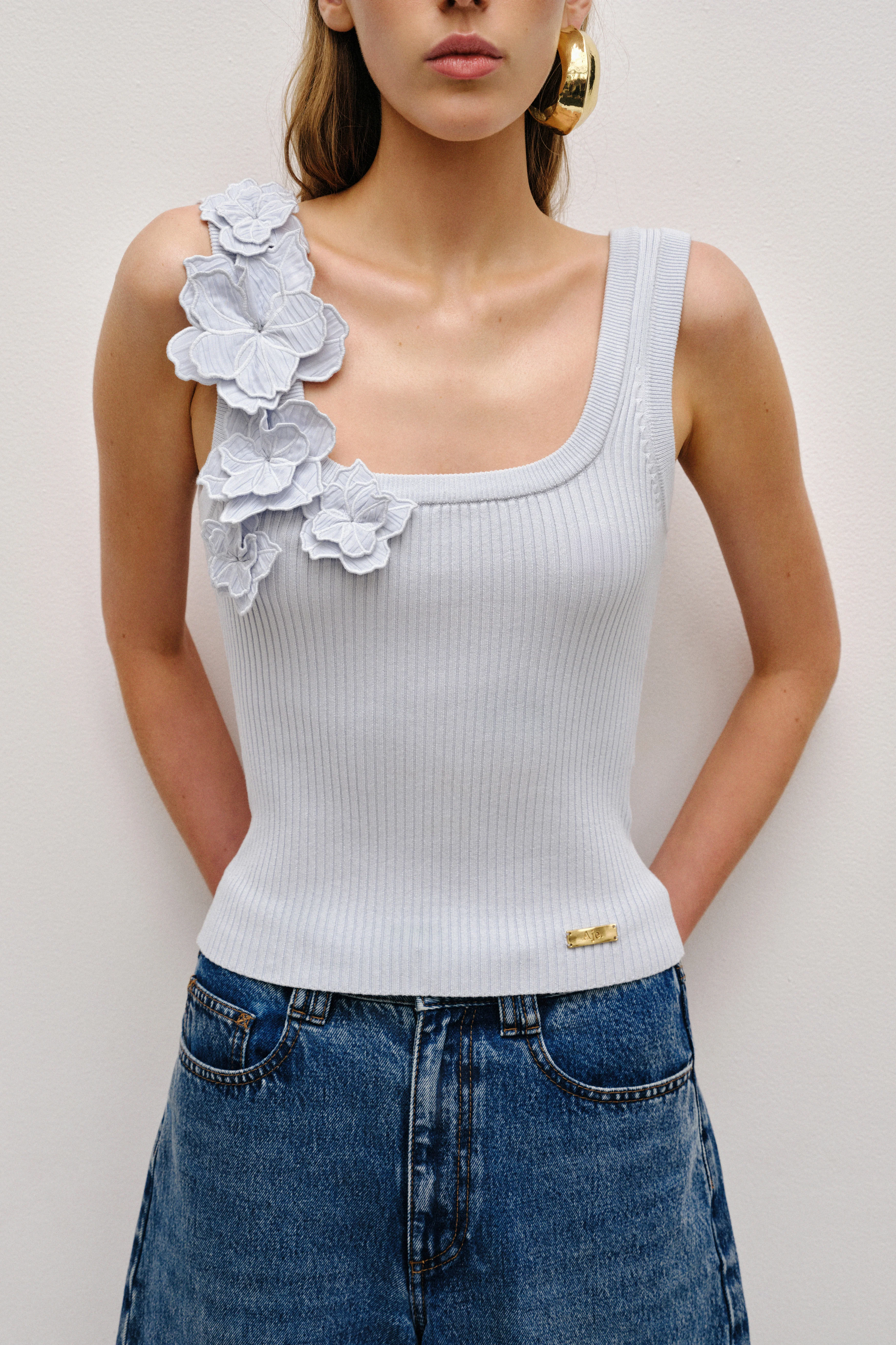 Splendour Flower Knit Tank - Image 3