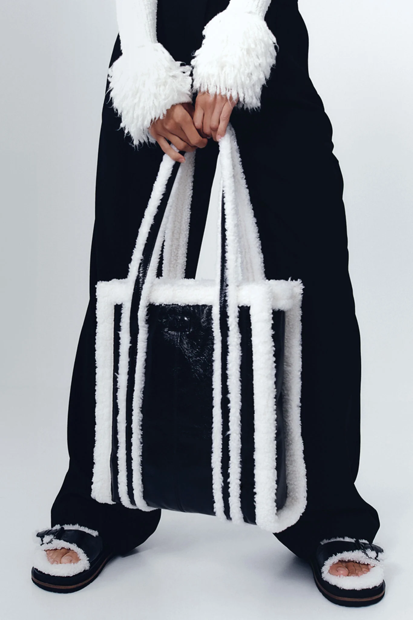Stella Shearling Tote - Image 3