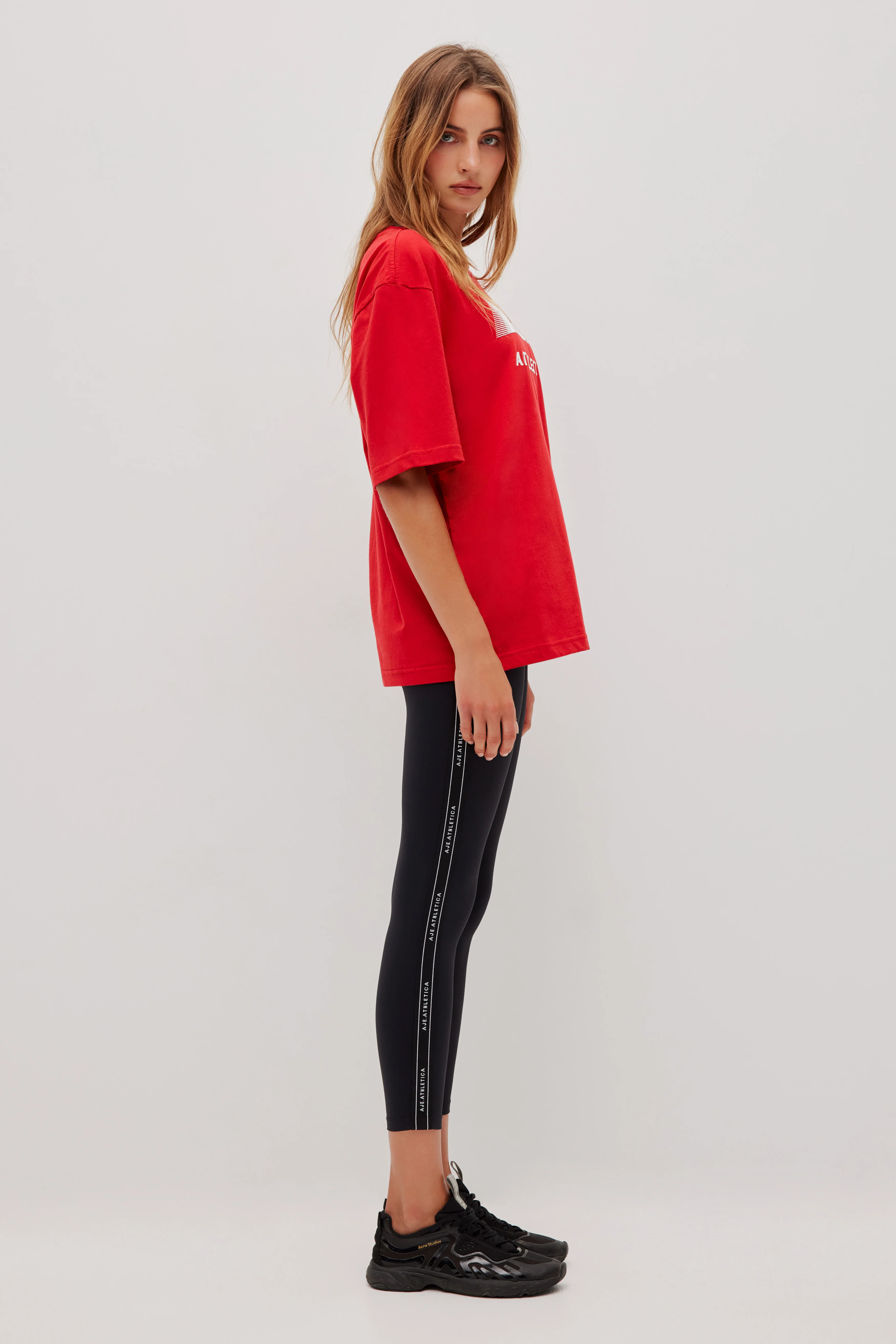 Swift Logo Tee 102 - Image 5