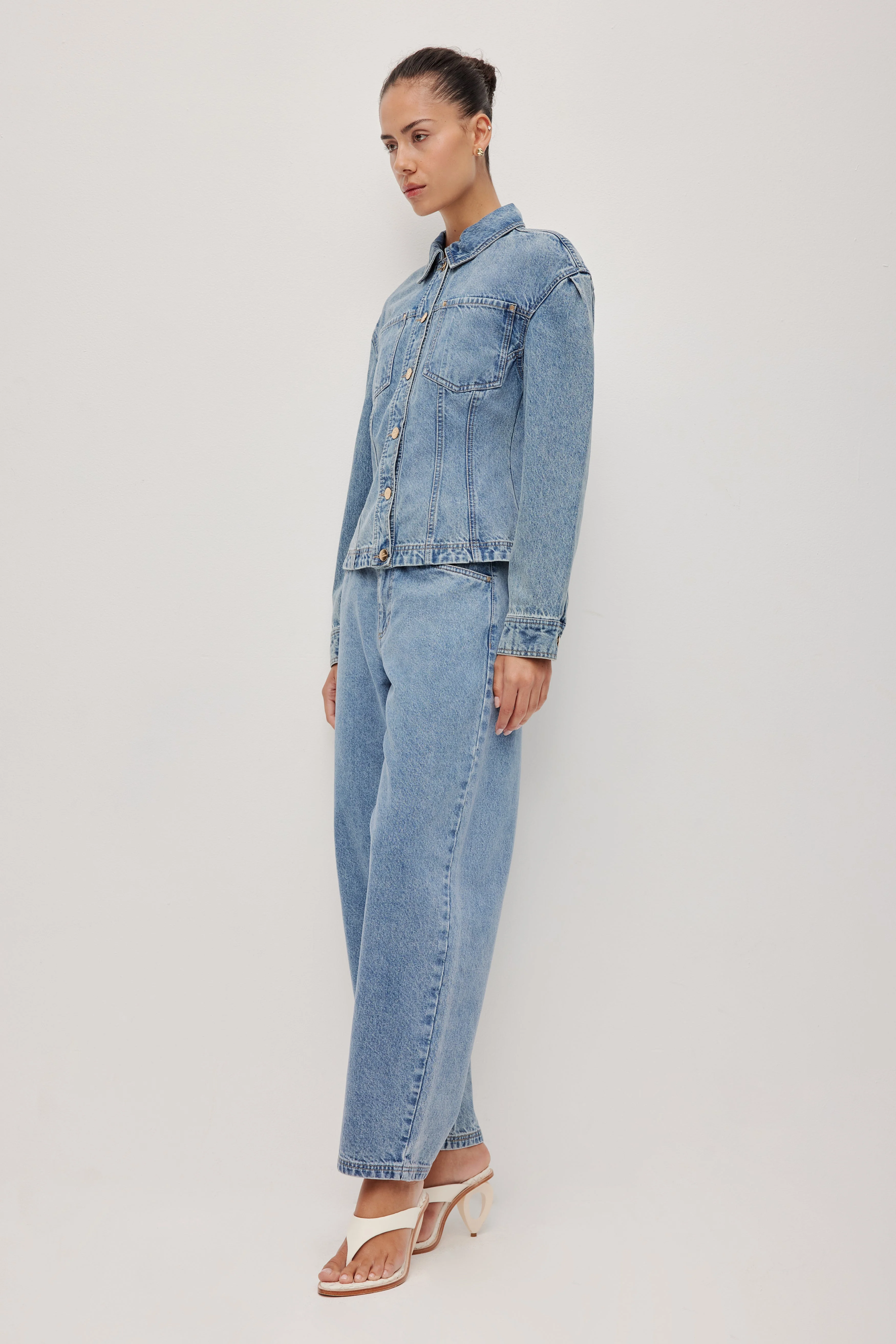 Tully Bubble Crop Jean - Image 11