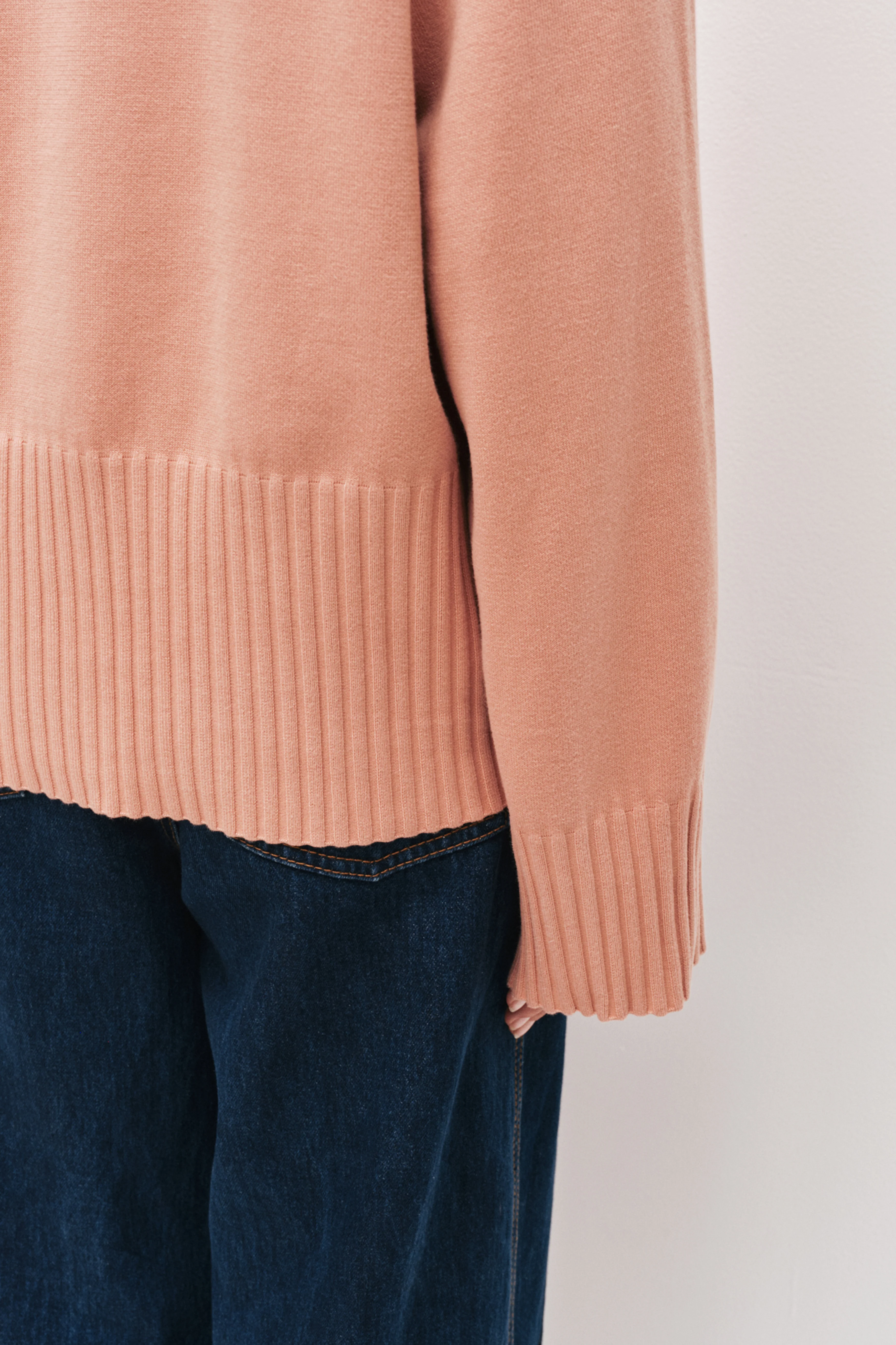 Tylor Logo Jumper - Image 4
