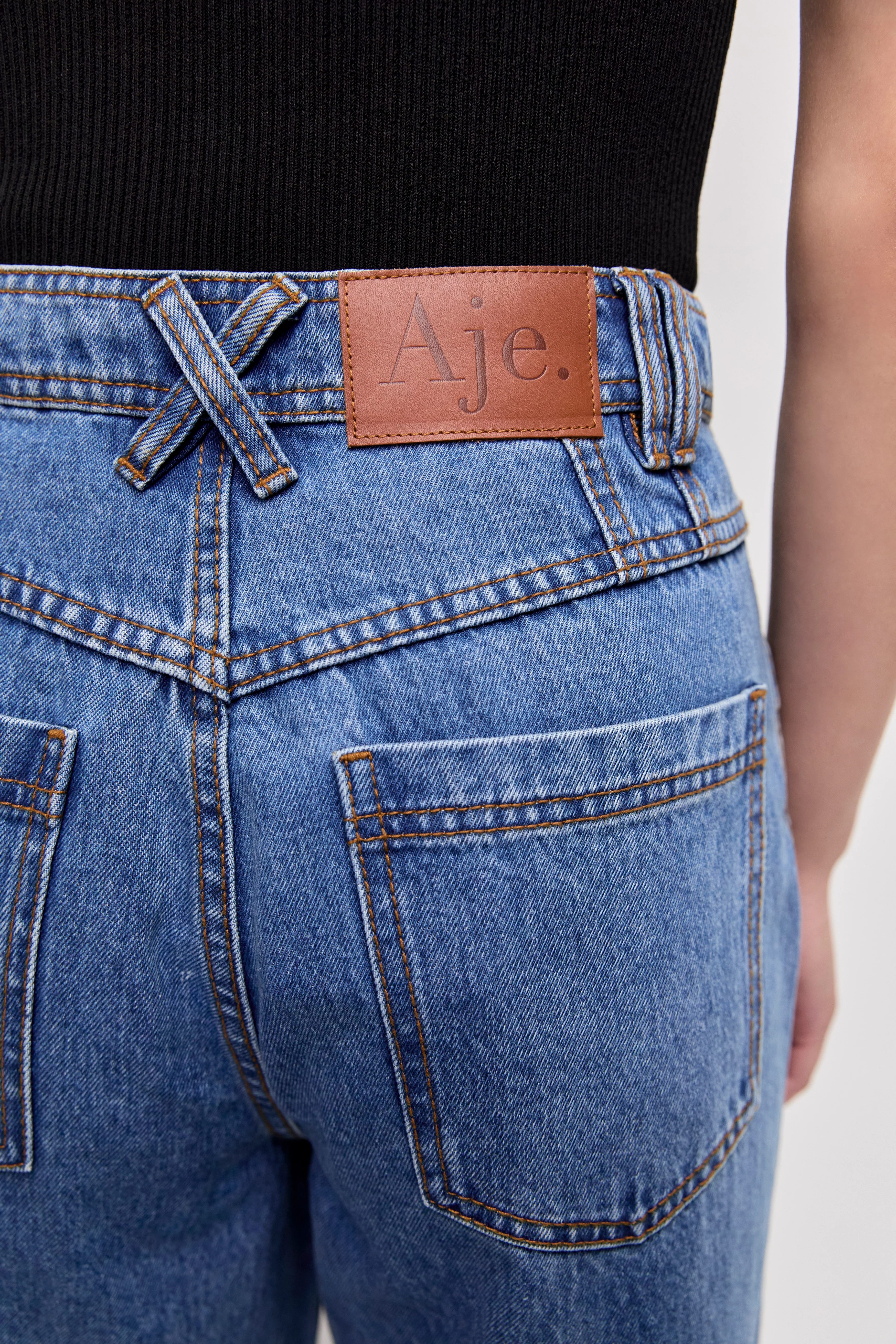 Voyage Denim Jeans - Image 4
