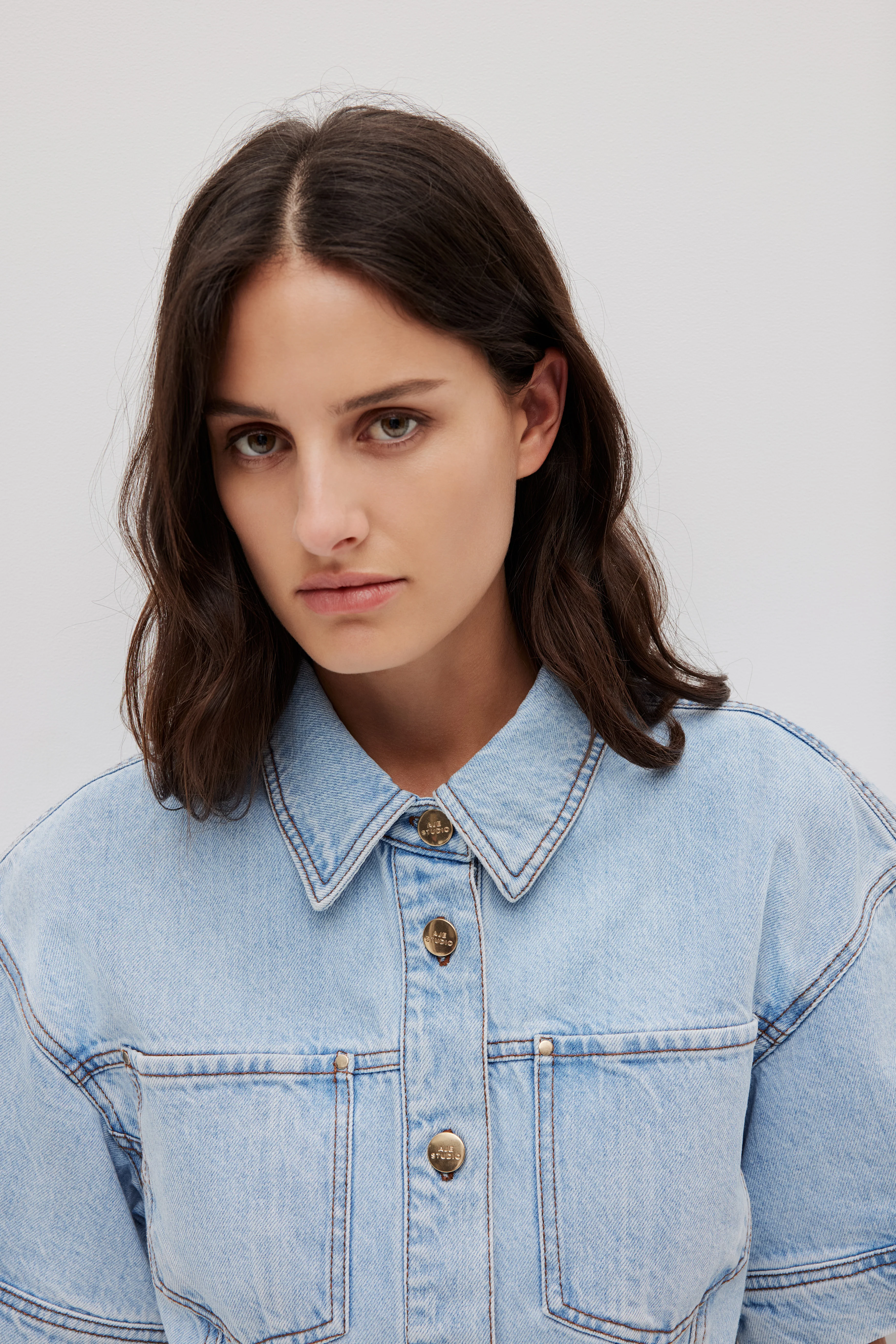 Zella Cropped Denim Shirt - Image 4